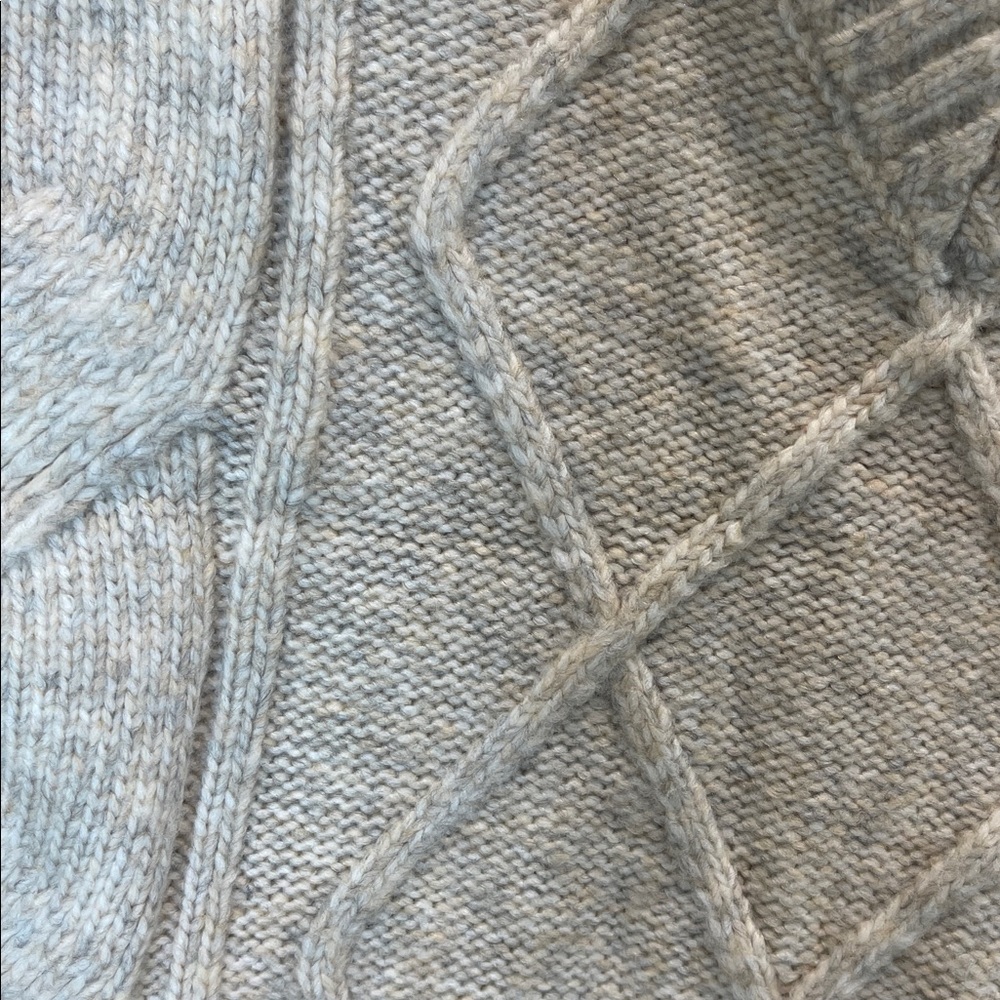 Sincerely Jules Cream V-Neck Cable Knit Sweater Vest - Picture 4 of 8
